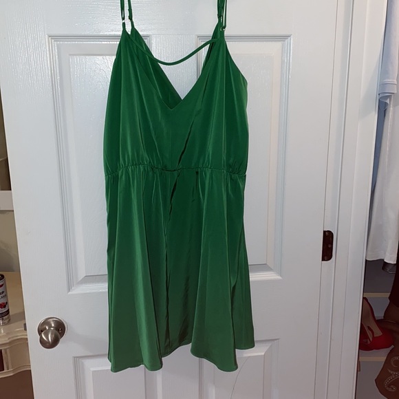 the CUTESTS cocktail dress from revolve. size XL - Picture 2 of 3